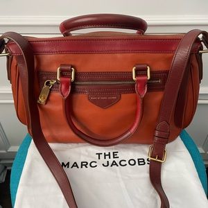 Marc Jacobs Ziplocker Satchel/Sling Bag. Great condition. 100% cow leather.